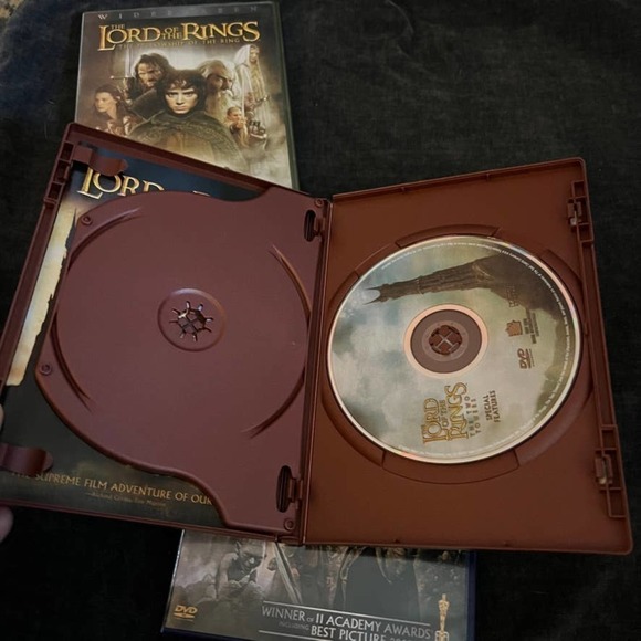 THE Lord of the Rings Trilogy Wide Screen Movie DVDs - Picture 5 of 7